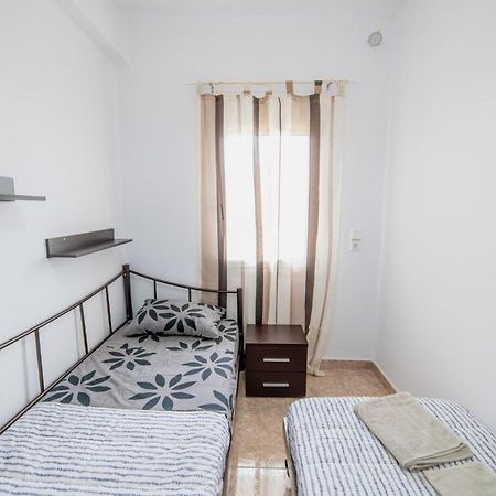 Family Resort 1 Ofrínion 외부 사진