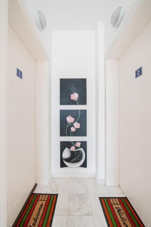 Family Resort 1 Ofrínion 외부 사진